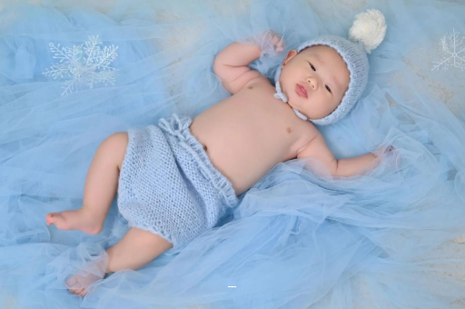 桓台宝宝几个月可以吃饭