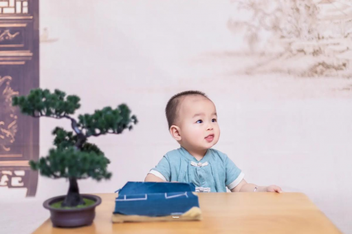 桓台三个月宝宝抬头不稳 桓台三个月宝宝抬头不稳